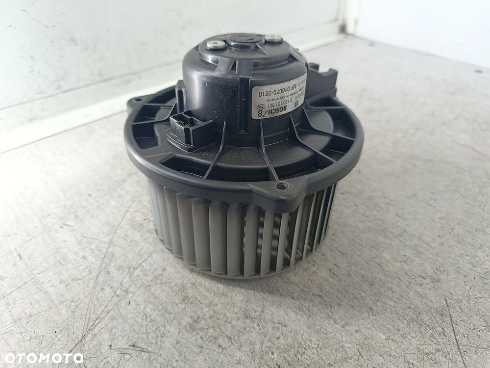 WENTYLATOR NAWIEWU, DMUCHAWA TOYOTA COROLLA IX E12 0130101601 MF016070-0610 - 1