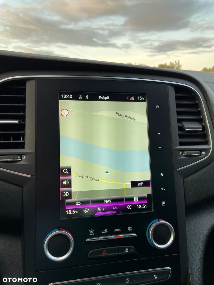 Renault Megane ENERGY TCe 130 BOSE EDITION - 11