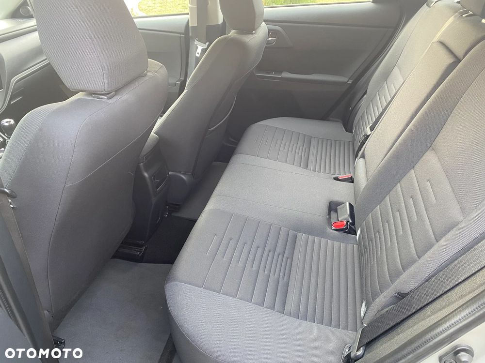 Toyota Auris 1.33 VVT-i Active - 11