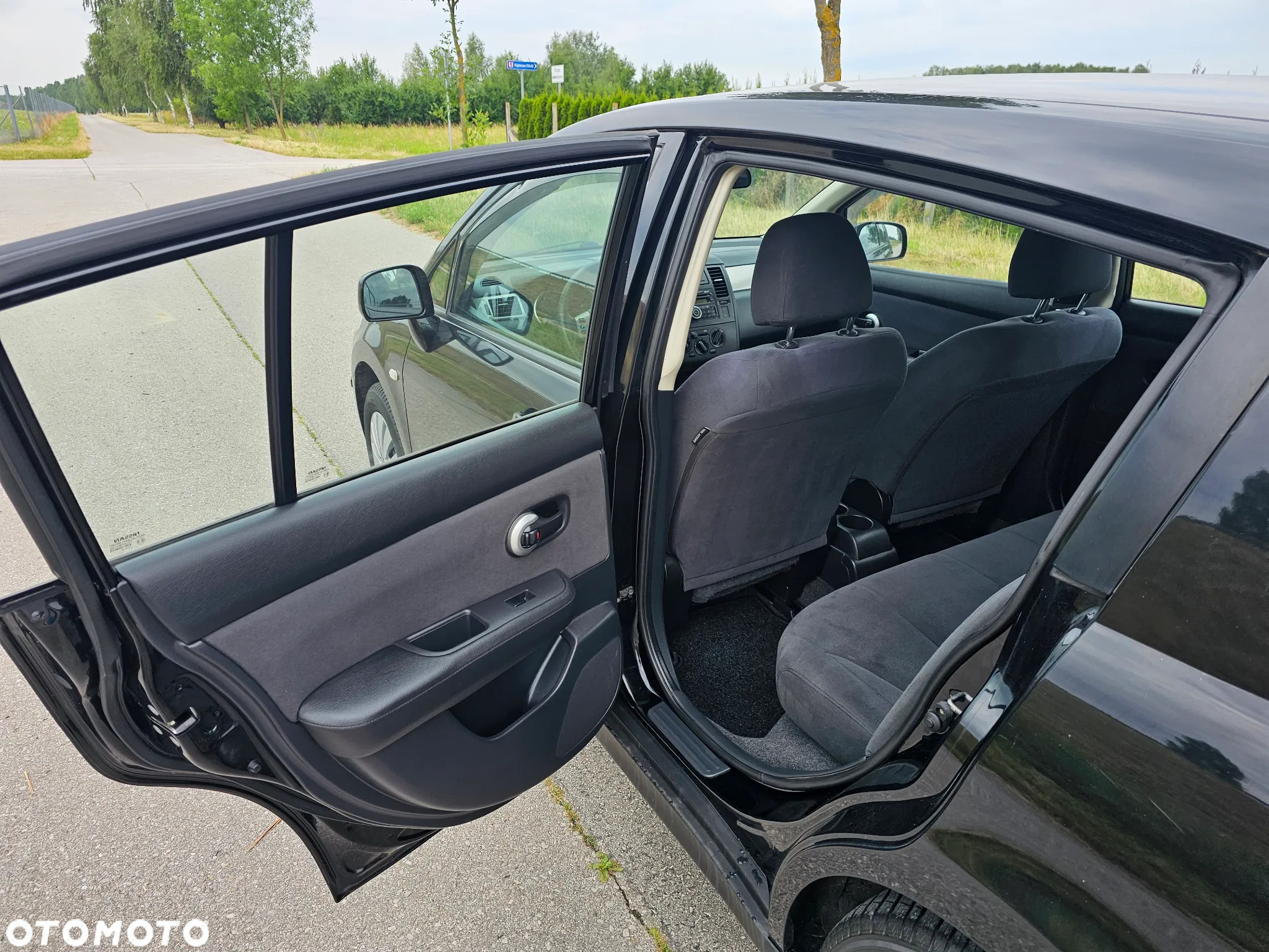 Nissan Tiida 1.6 Acenta - 11