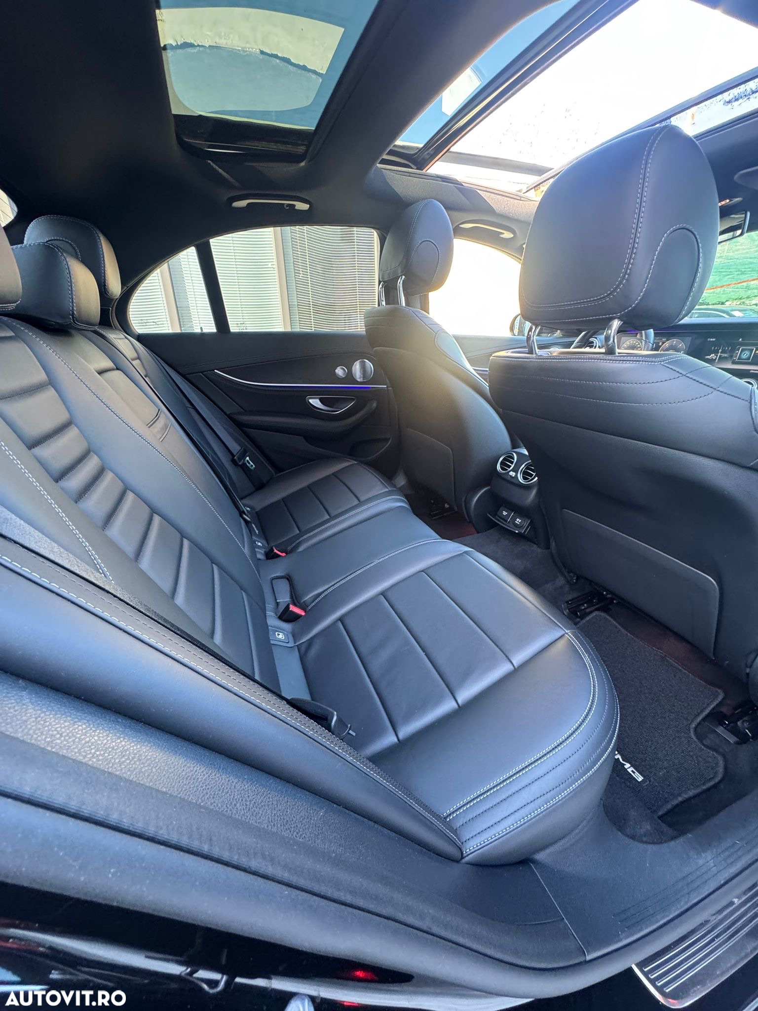 Mercedes-Benz E - 14