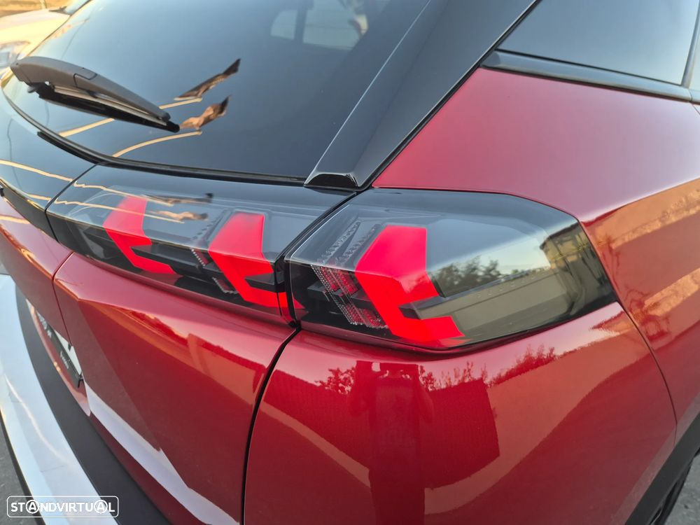 Peugeot 2008 1.2 PureTech Allure Pack - 24