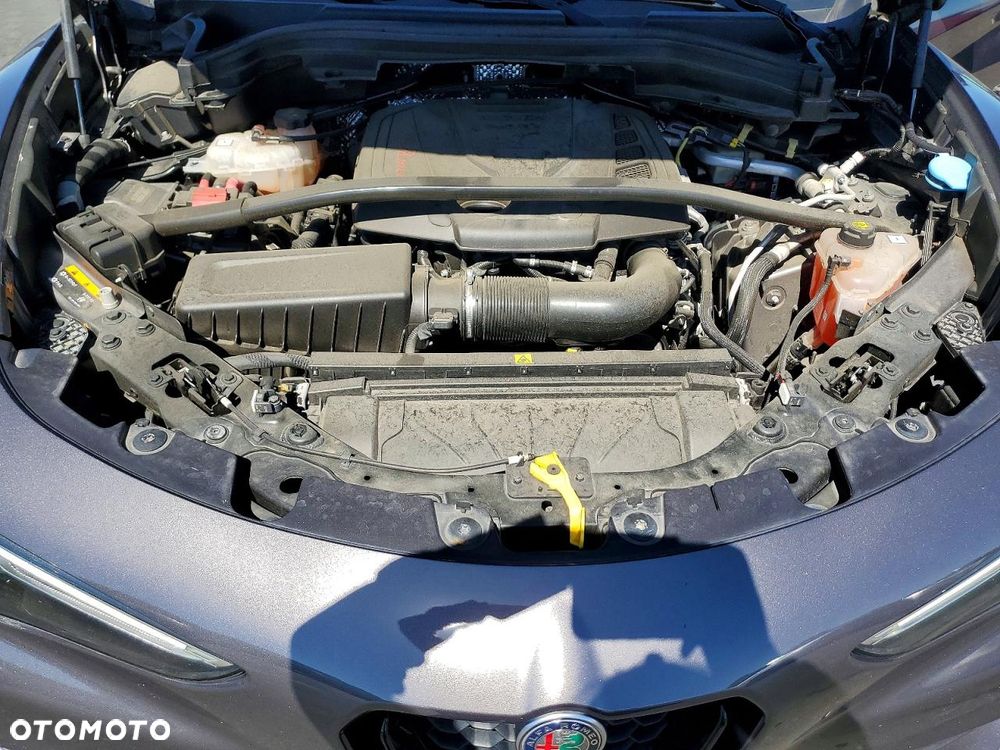 Alfa Romeo Stelvio - 12