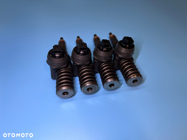 Pompowtryskiwacz Pompowtryski Ford Seat VW 1.9 TDI 038130073AK