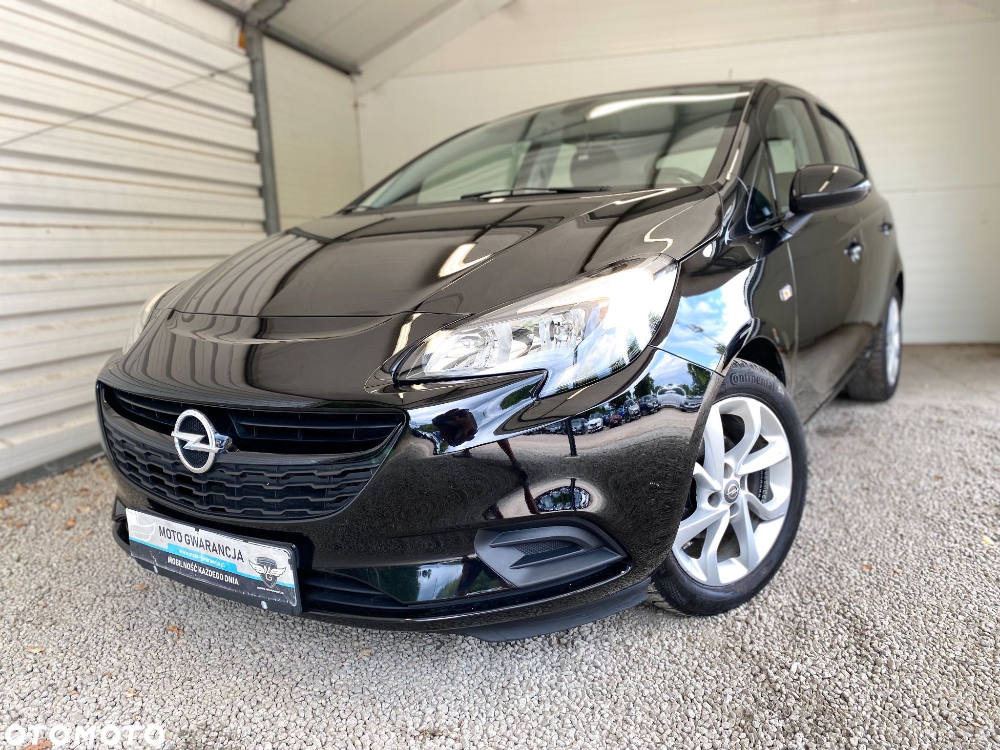 Opel Corsa 1.2 Essentia - 1