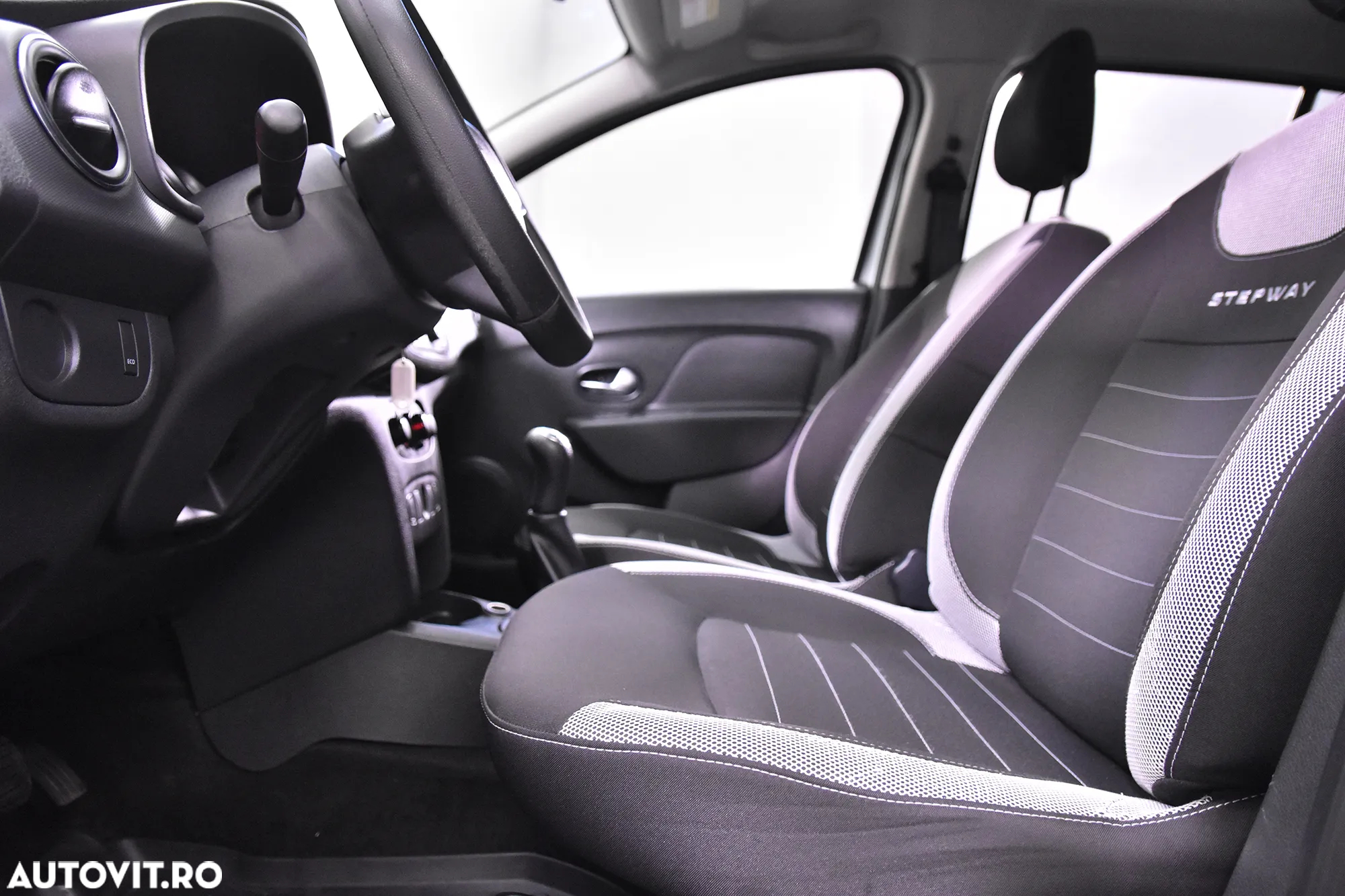 Dacia Sandero - 18