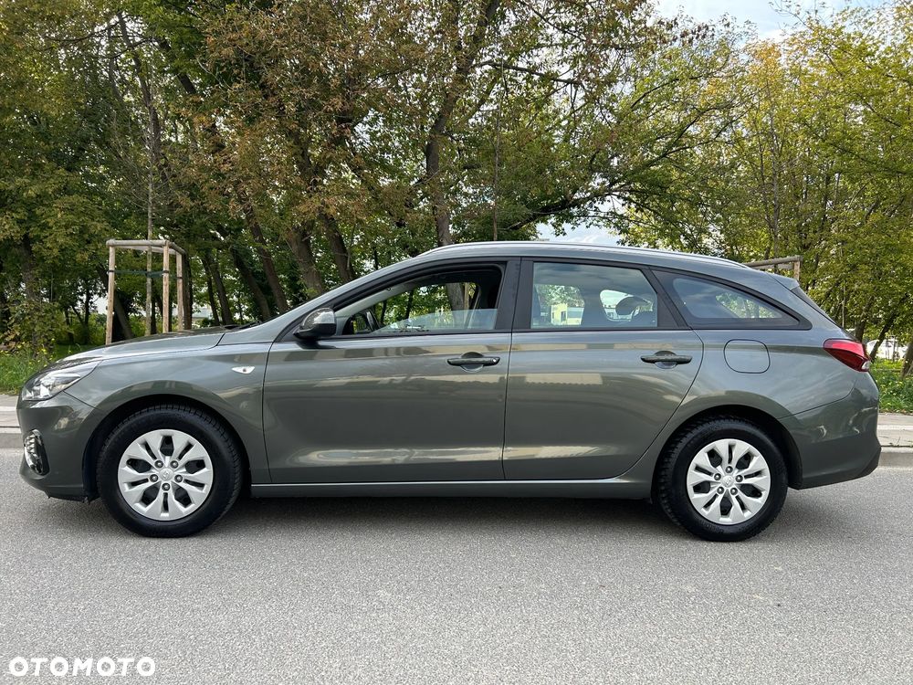 Hyundai i30 1.5 DPI Classic + - 30