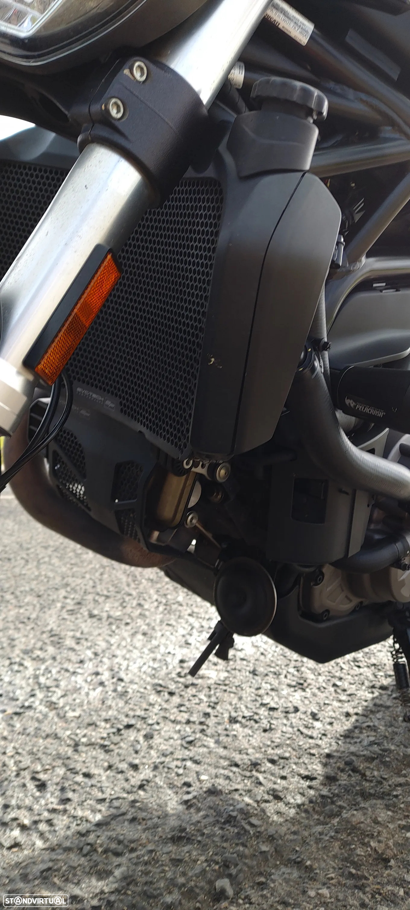 Ducati Monster 821 Dark - 14