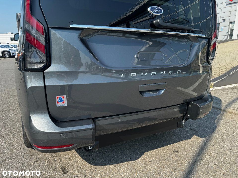 Ford Tourneo Connect - 6
