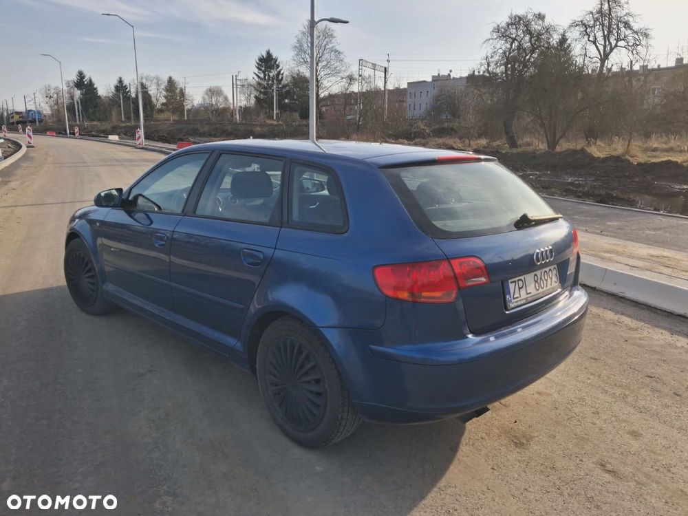 Audi A3 Sportback 2.0 TDI Ambition - 13
