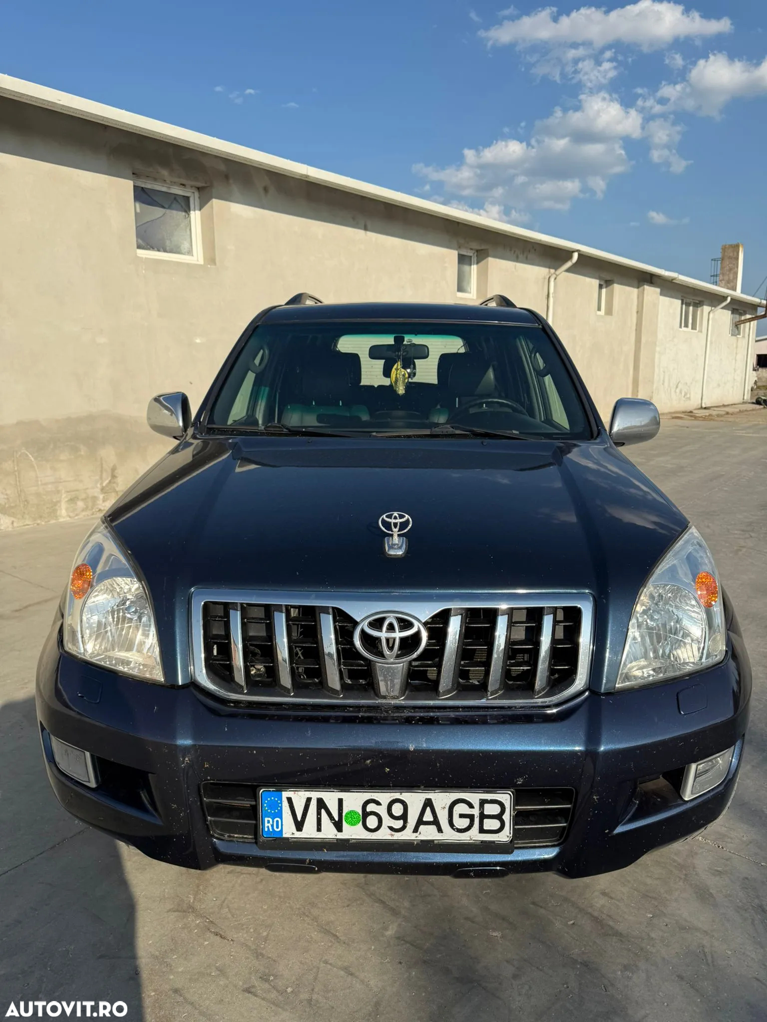 Toyota Land Cruiser - 3