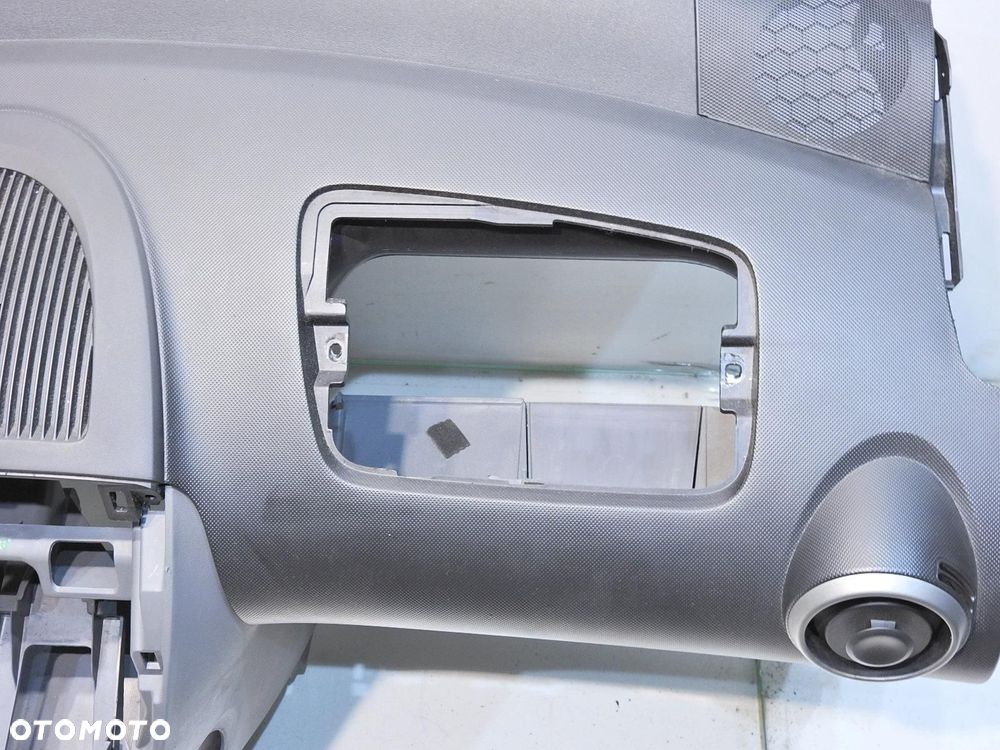 DESKA ROZDZIELCZA KONSOLA TOYOTA AYGO I - 6