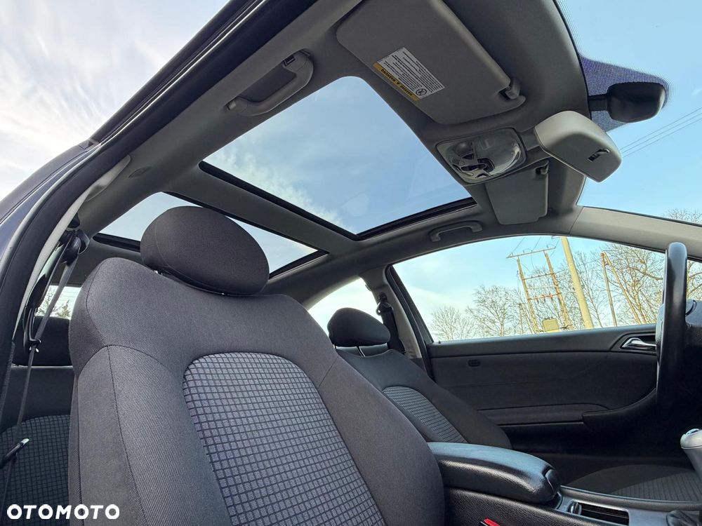 Mercedes-Benz Klasa C - 30