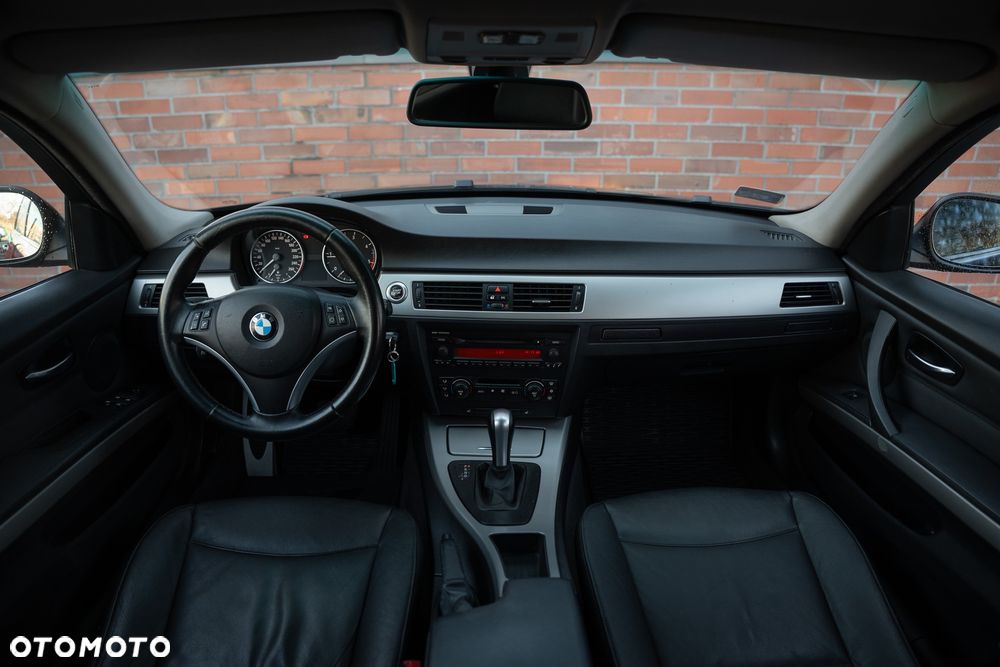 BMW Seria 3 320d DPF Edition Exclusive - 5