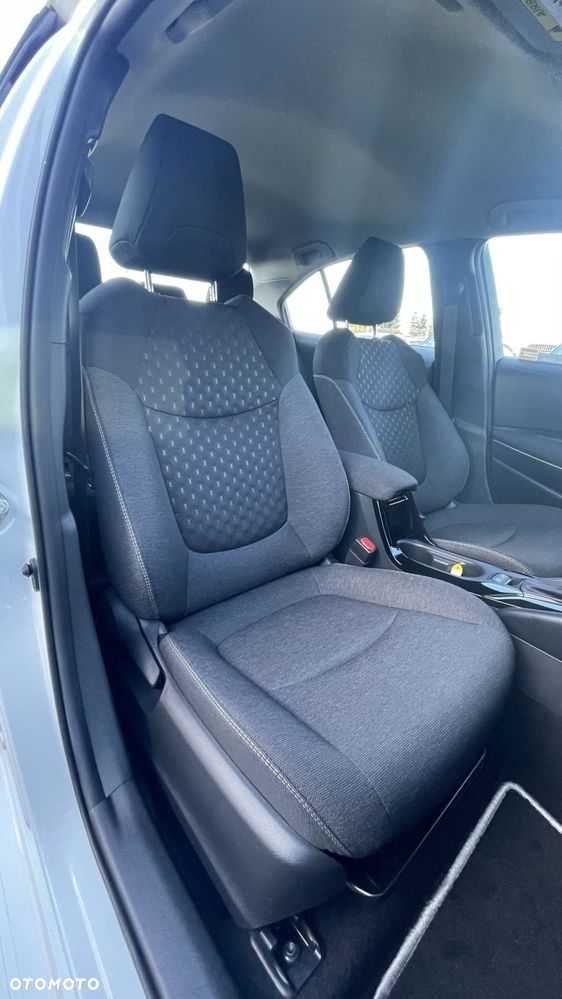 Toyota Corolla 1.8 Hybrid Comfort - 10