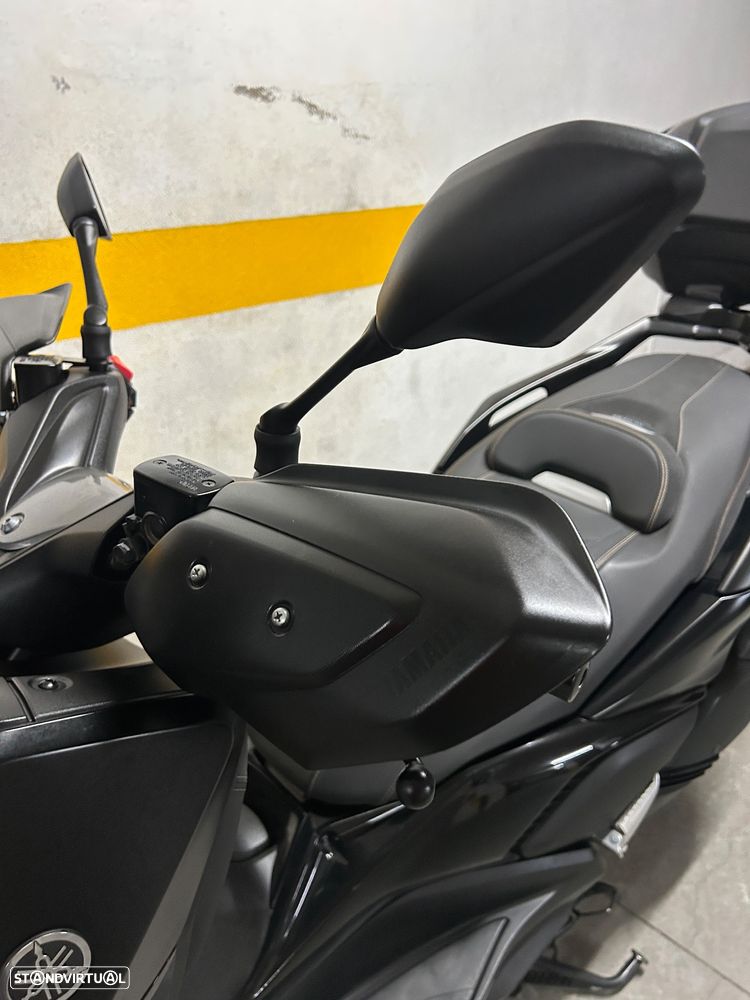 Yamaha X-Max Tech max - 9