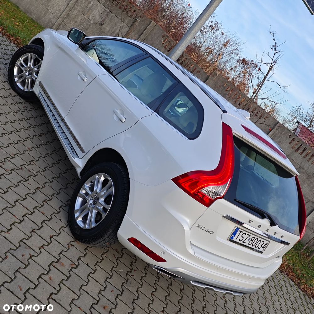 Volvo XC 60 - 4