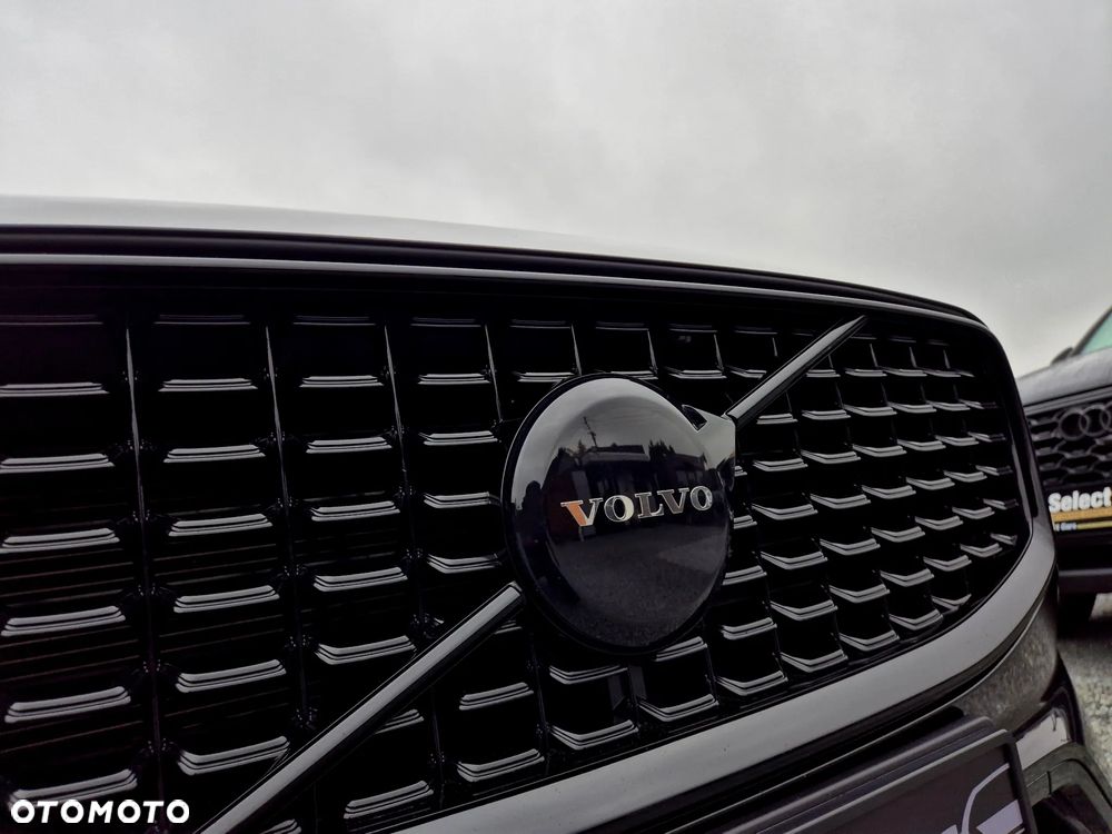 Volvo XC 60 T6 Plug-In Hybrid AWD Plus Black Edition - 29