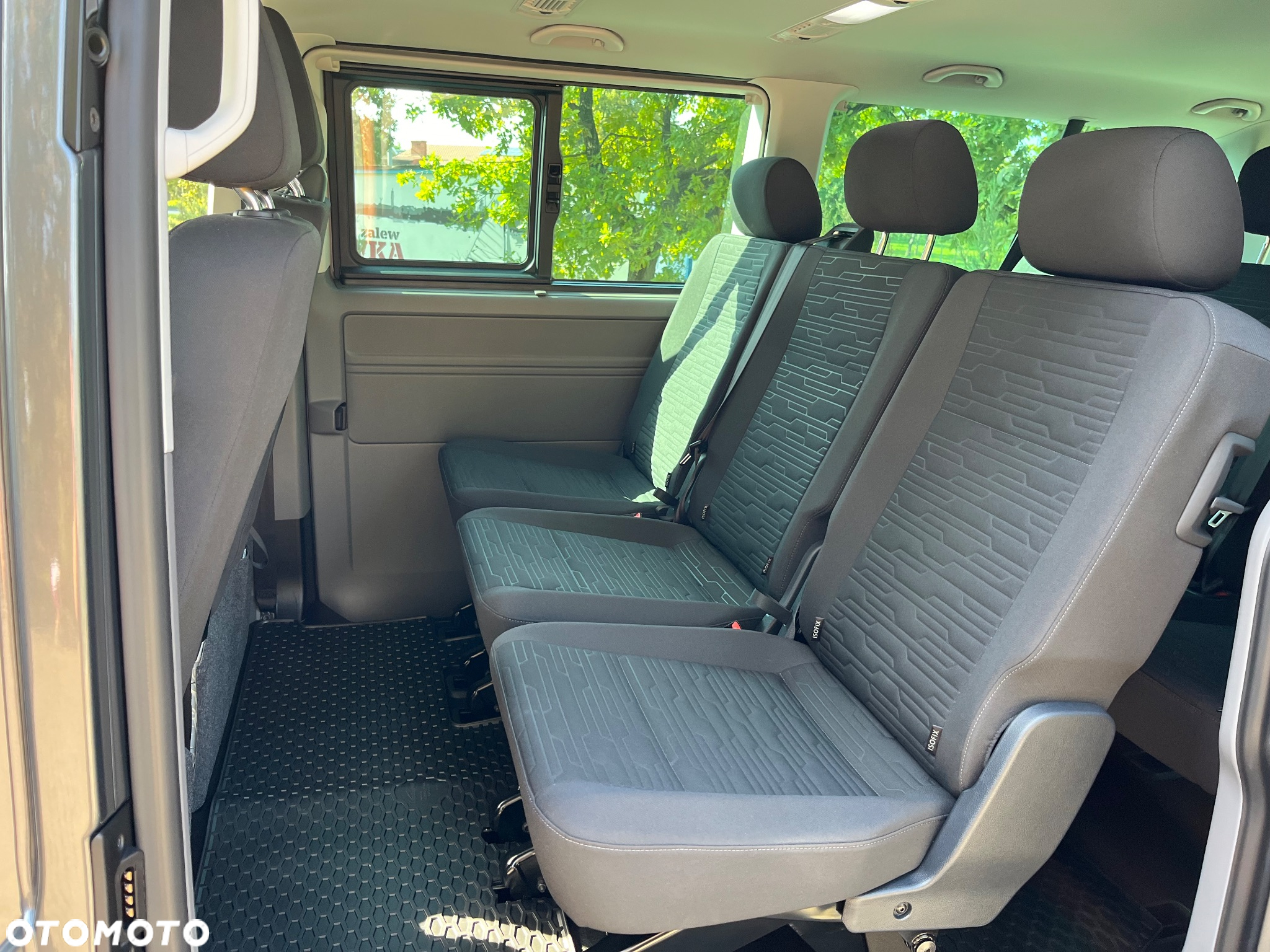 Volkswagen Caravelle 6.1 2.0 TDI L2 Comfortline DSG - 25