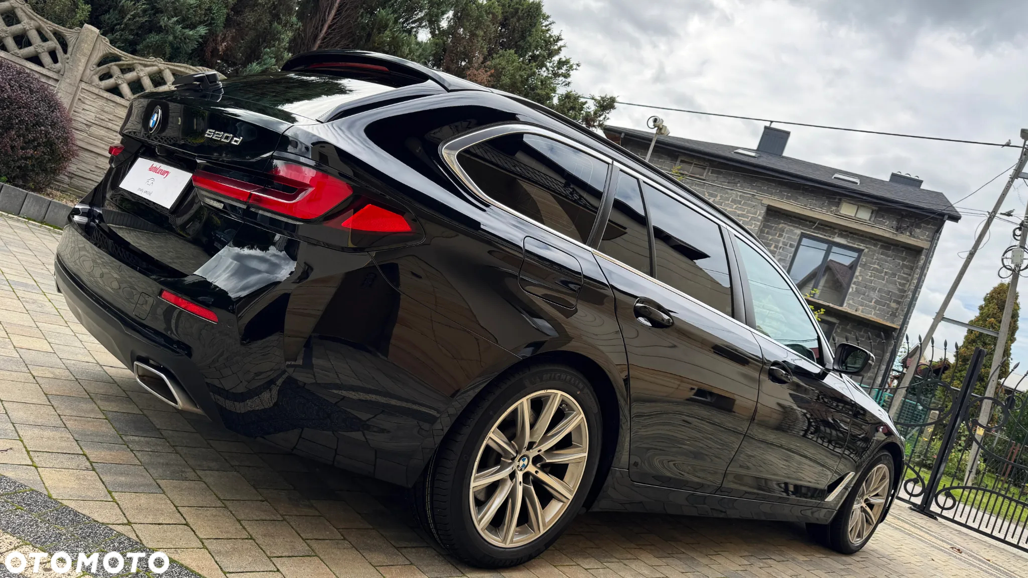 BMW Seria 5 520d Sport Line - 12