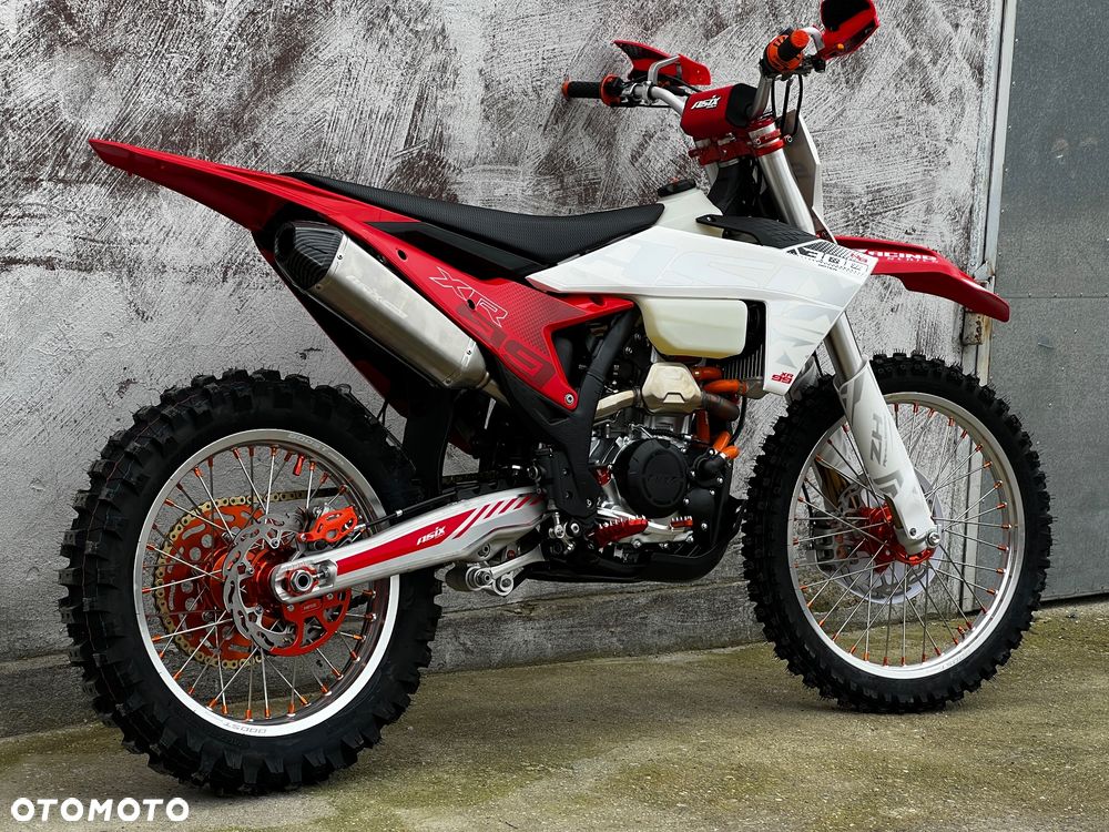 ASIX XR - 9