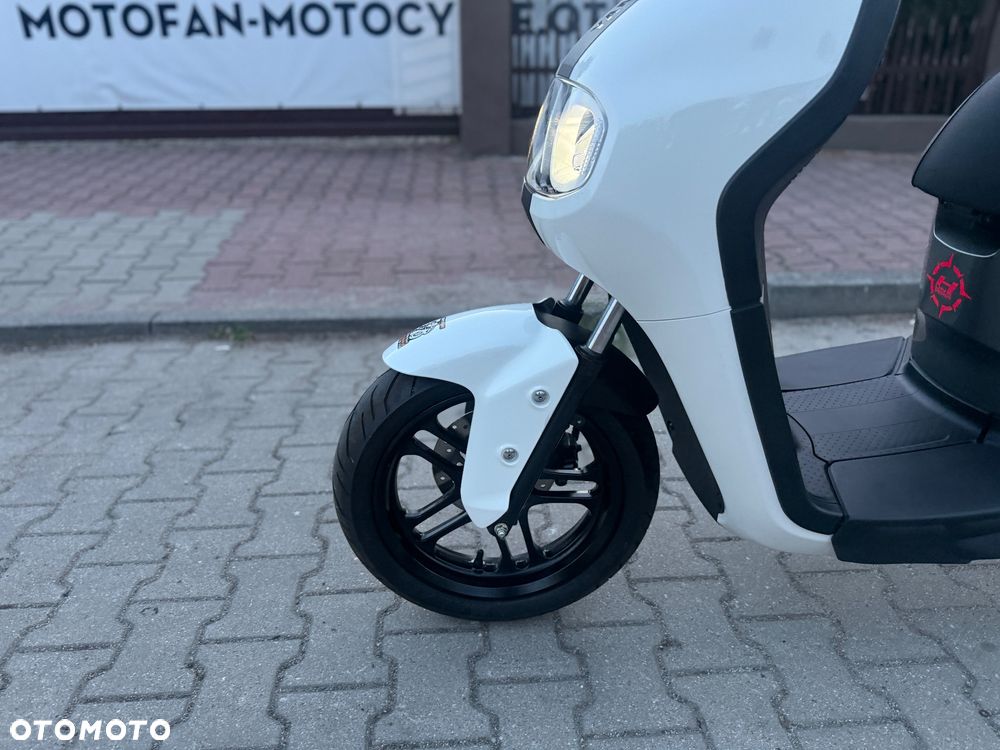 Yamaha Neos - 19