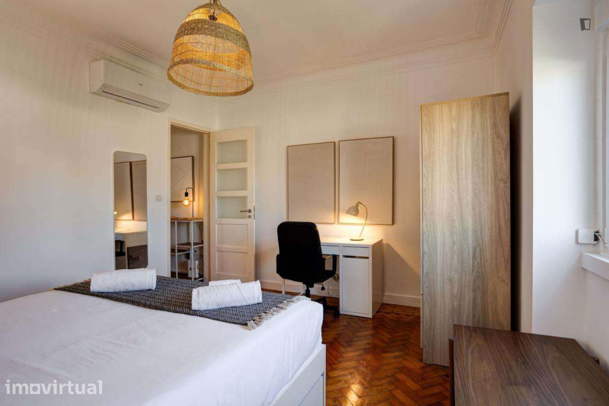 Apartamento com 4 quartos - localizado em Roma-Areeiro Lisbon - Grande imagem: 4/38