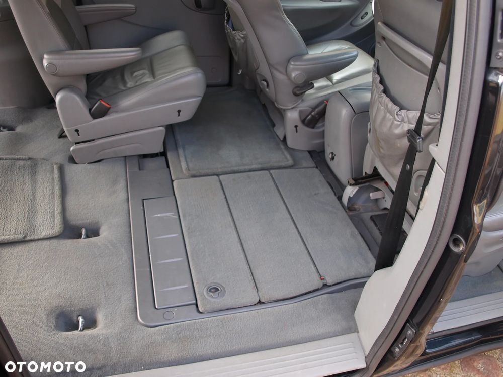 Chrysler Grand Voyager 2.8 CRD Automatik Limited - 32