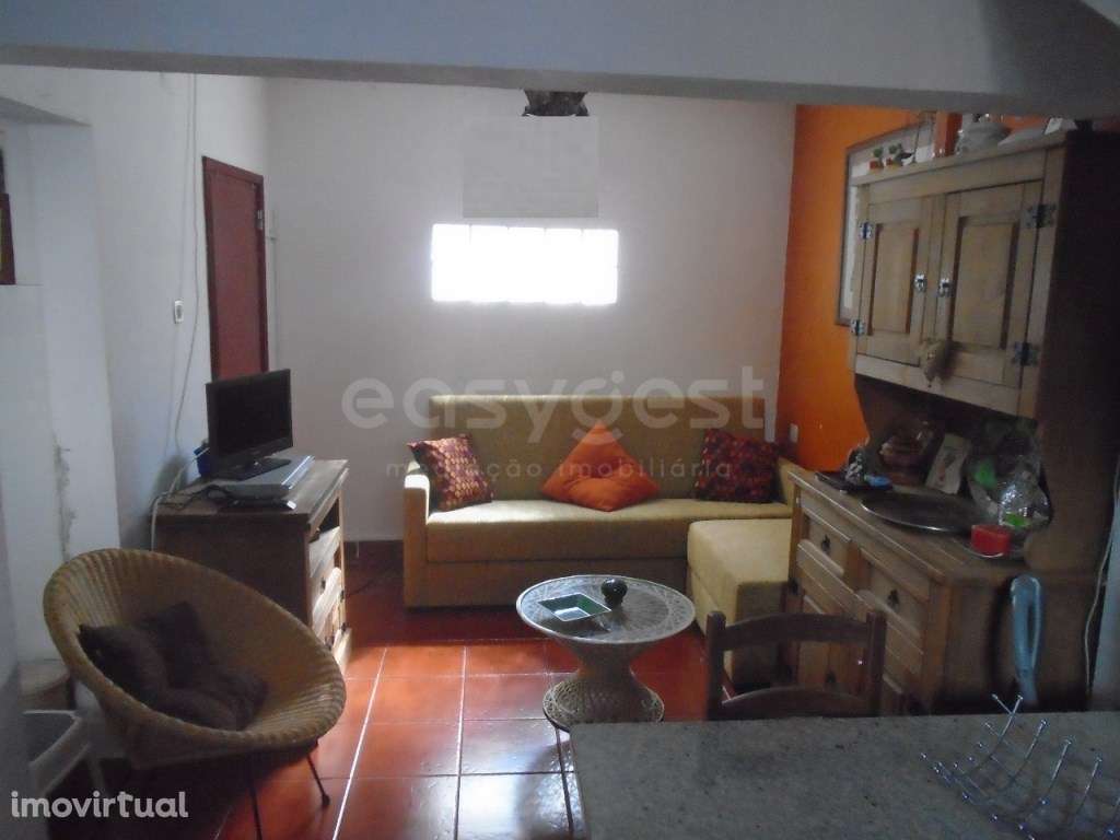 Moradia no centro da cidade tipologia T1+1 - Grande imagem: 4/14