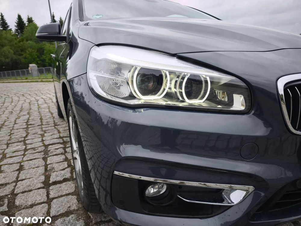 BMW Seria 2 218d xDrive - 12