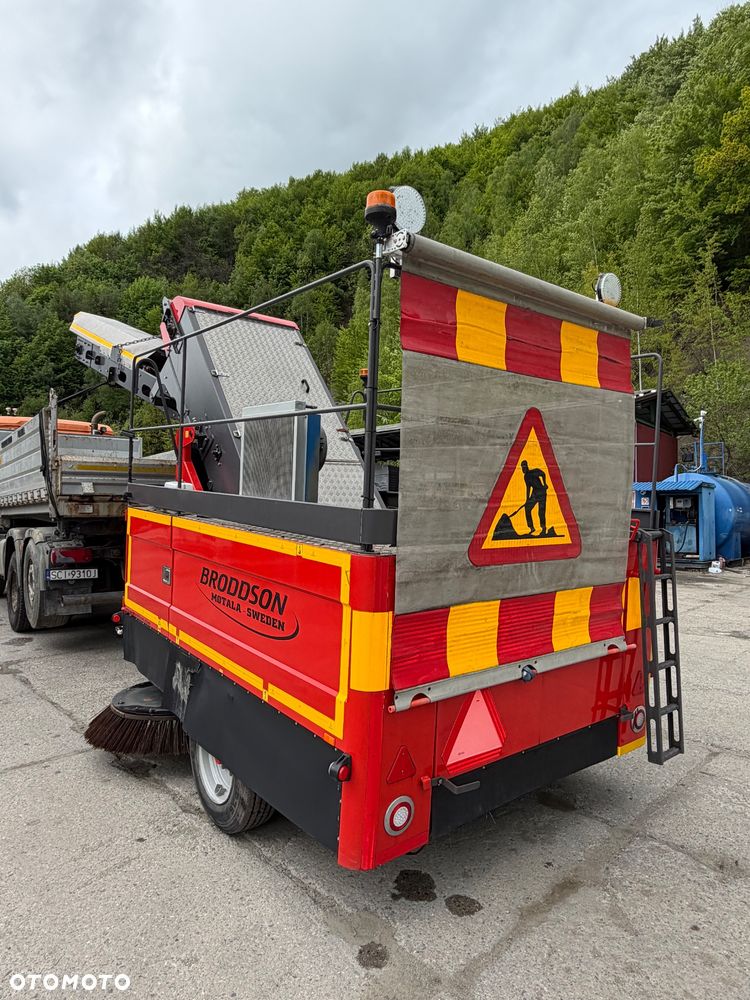Inny SCANDIA STREETSWEEPER - 3