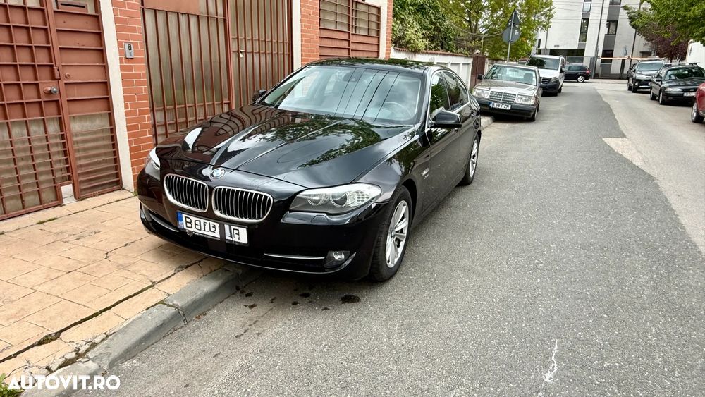 BMW Seria 5 525d xDrive - 2