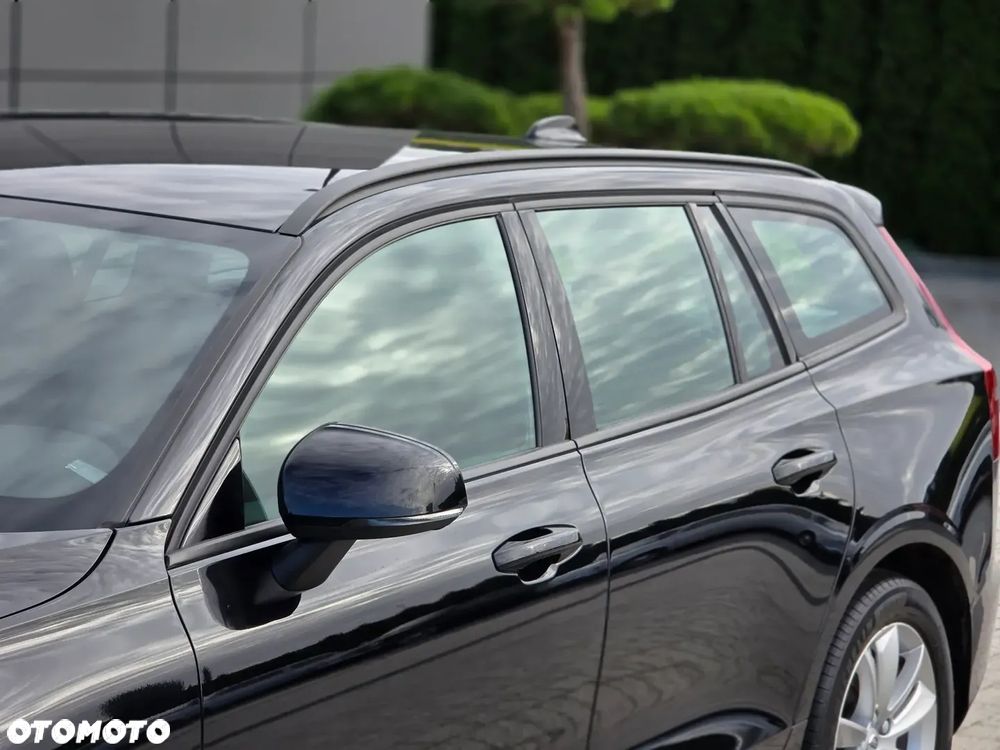 Volvo V60 B3 B Momentum Core - 17