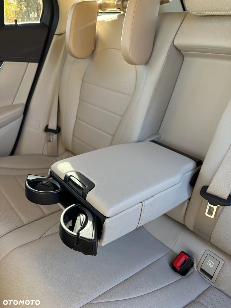 Mercedes-Benz GLC 300 d 4-Matic - 33