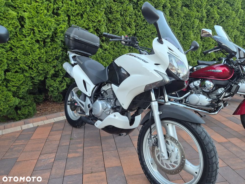 Suzuki Intruder - 38