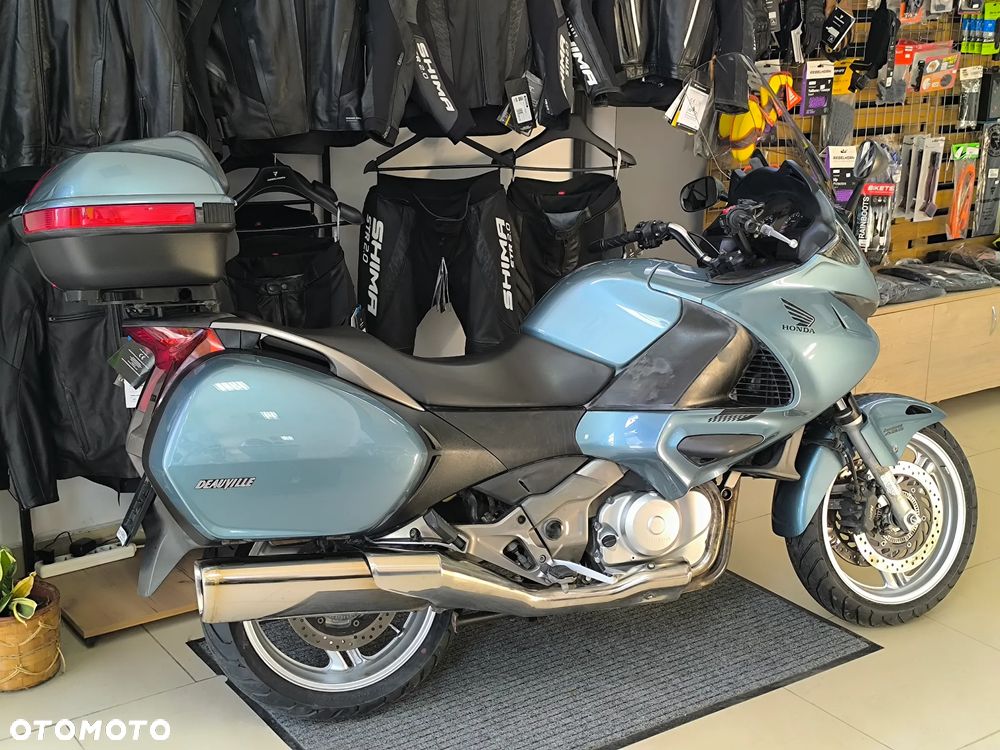 Honda NT - 9