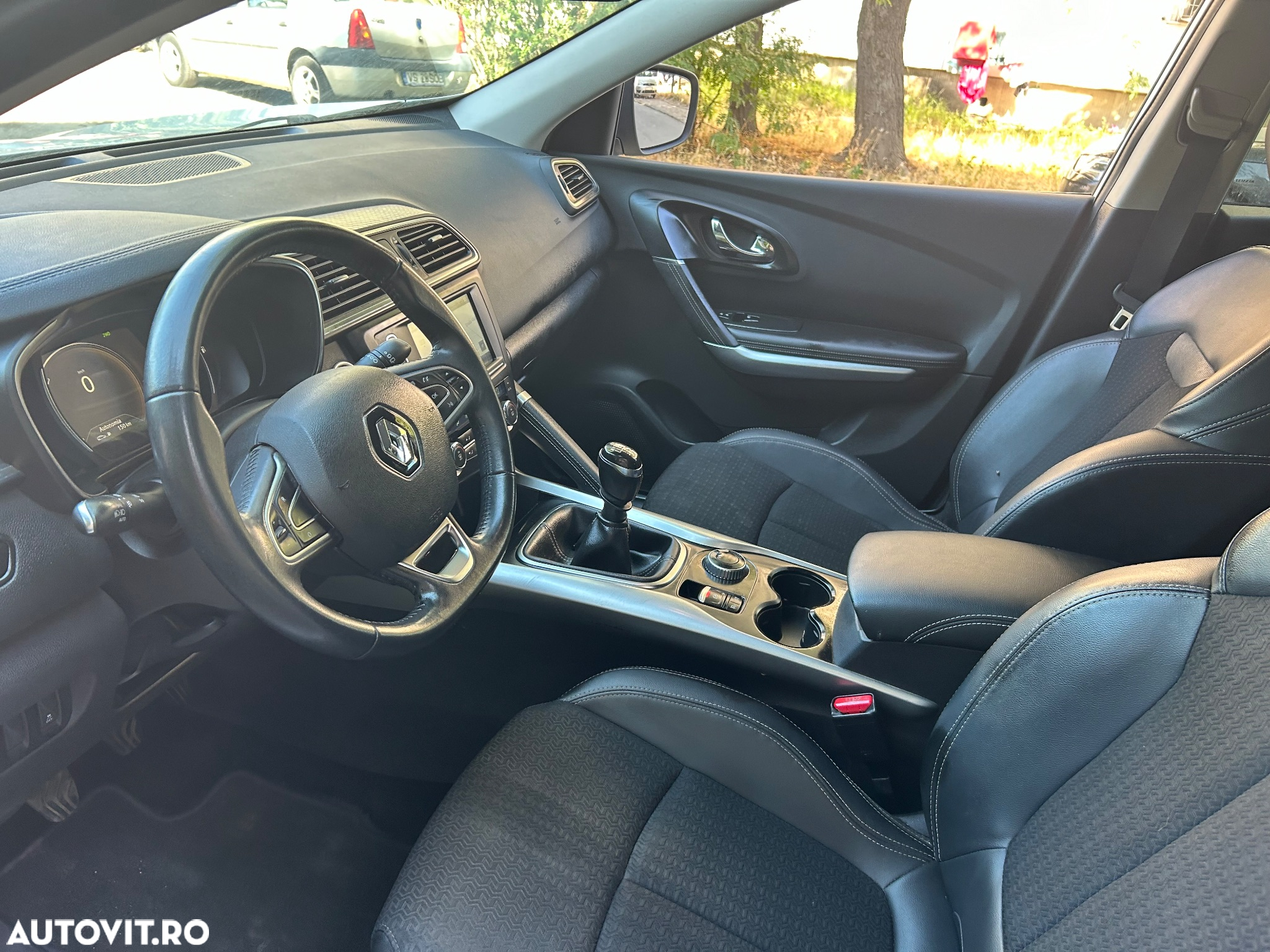 Renault Kadjar 1.6 DCI 4X4 Intens - 14