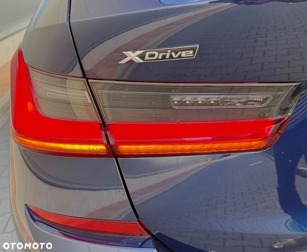 BMW Seria 3 320d xDrive Edition M Sport Shadow - 8