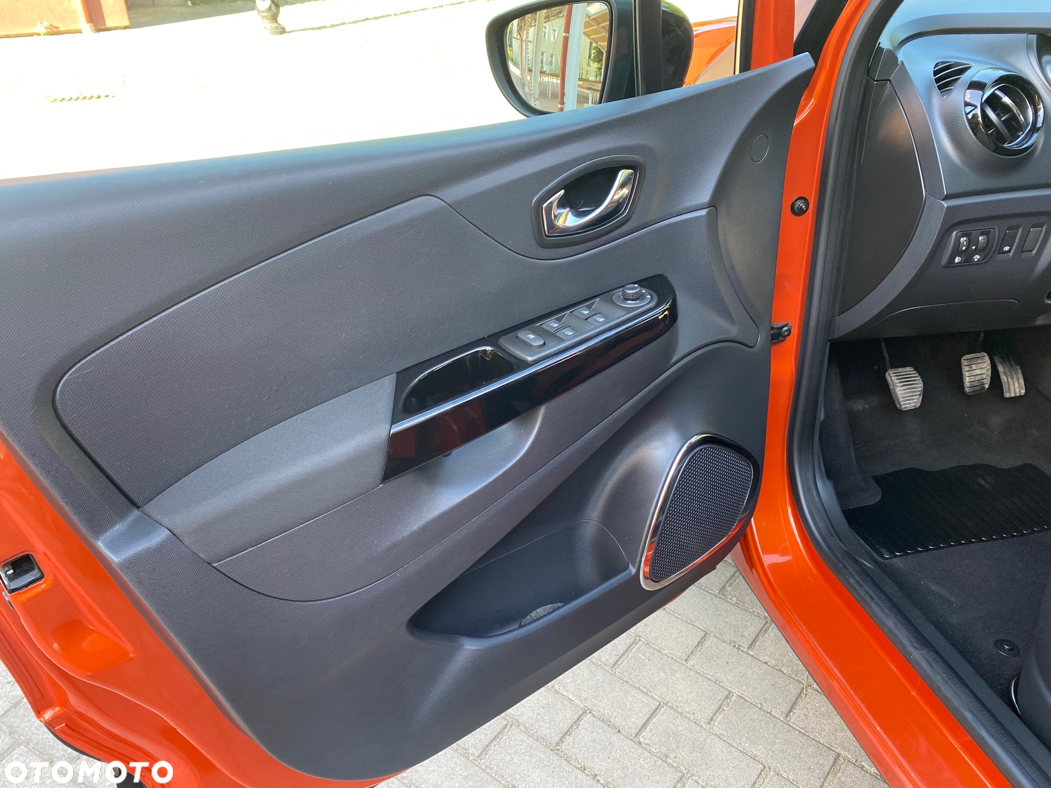 Renault Captur TCe 100 EXPERIENCE - 27