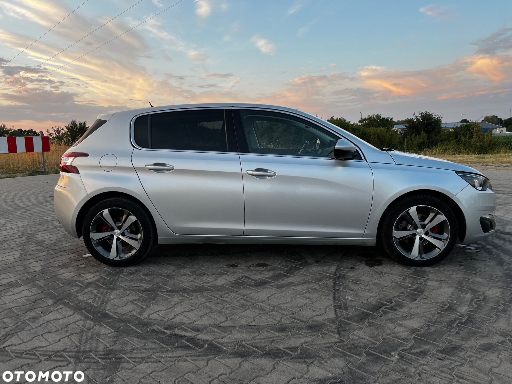 Peugeot 308 1.6 e-HDi Access S&S - 3