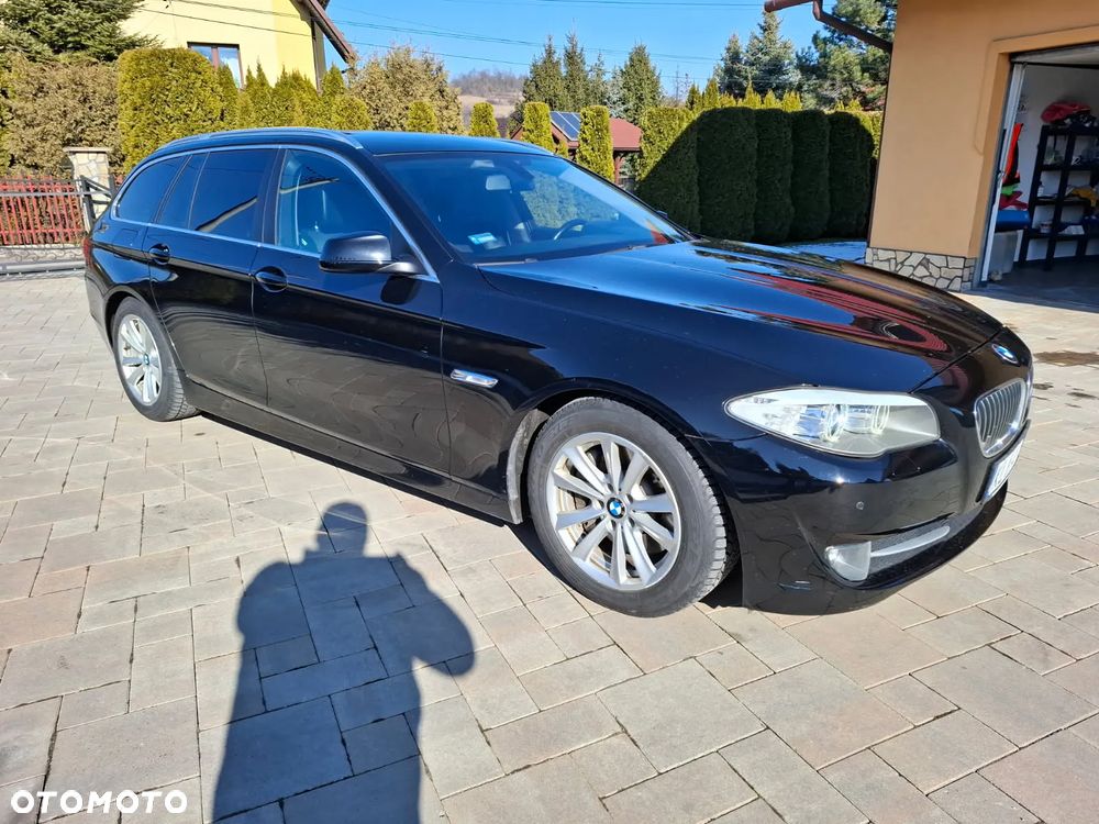 BMW Seria 5 525d - 2