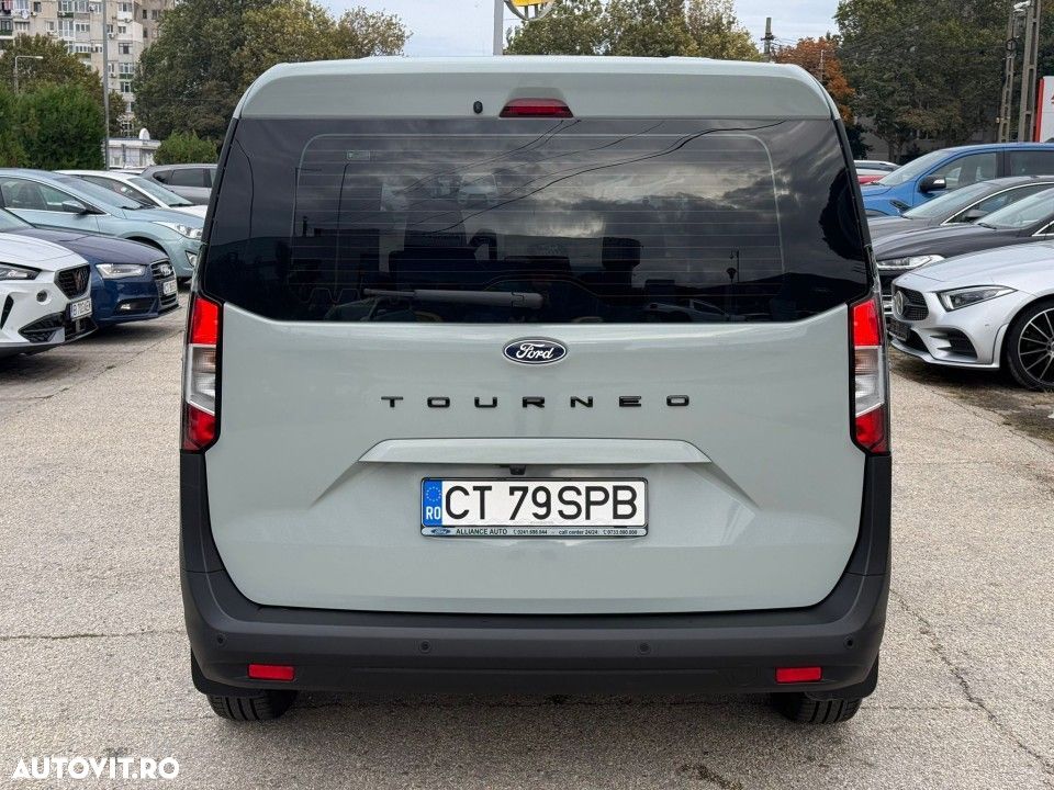 Ford Tourneo Courier - 7
