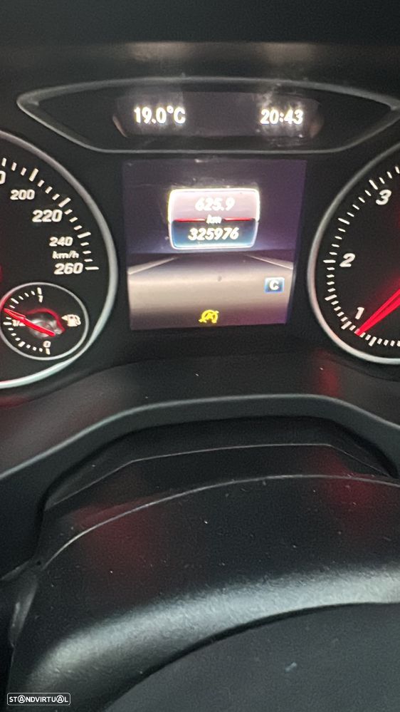 Mercedes-Benz A 180 d AMG Line - 8