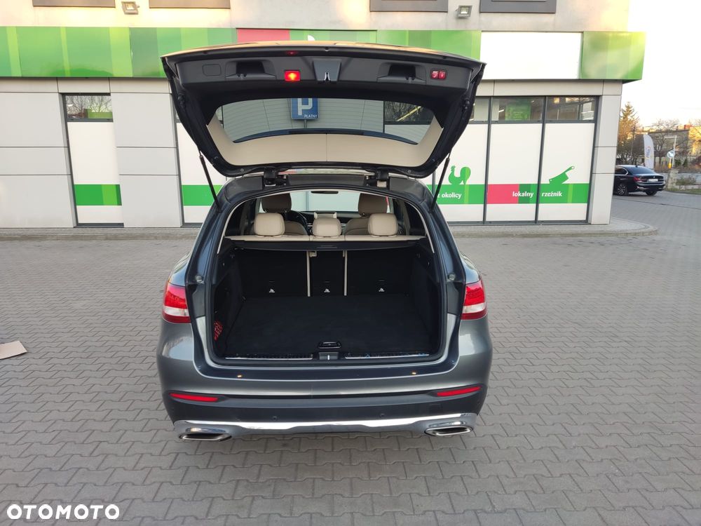 Mercedes-Benz GLC - 23