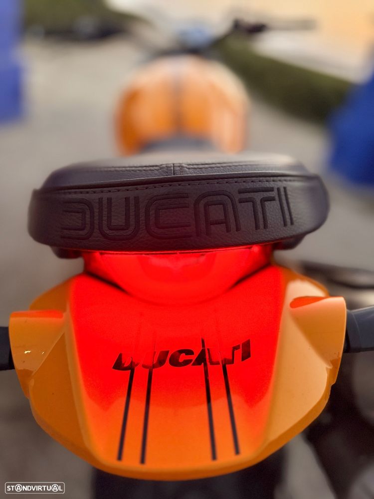 Ducati Scrambler 1100 Tribute Pro - 4