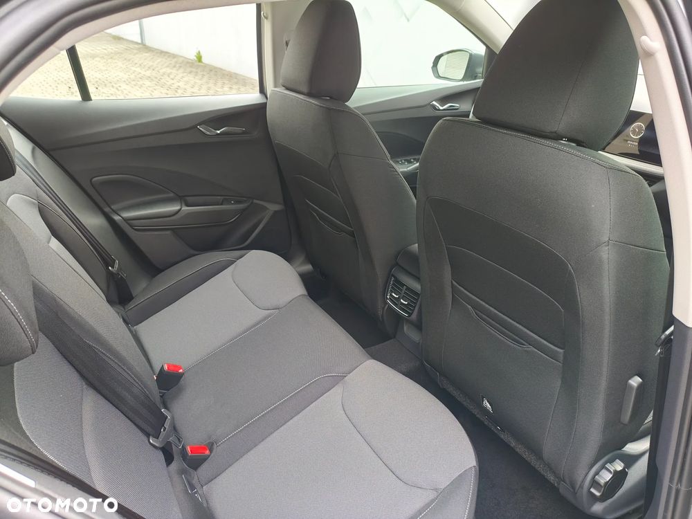 Skoda Fabia 1.0 TSI Drive DSG - 13