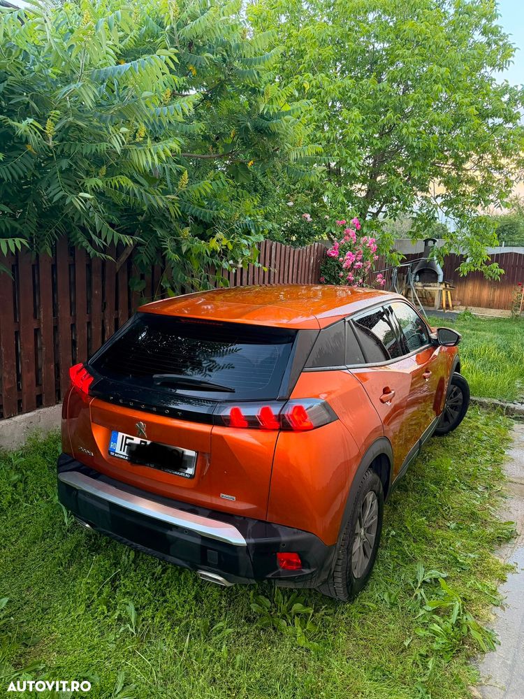 Peugeot 2008 1.2 L PureTech STT EAT8 Allure - 5