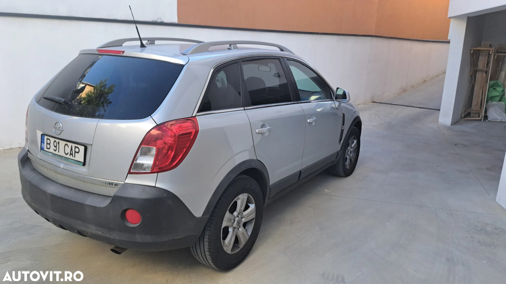 Opel Antara 2.2 ECOTEC AWD Cosmo Aut. - 2