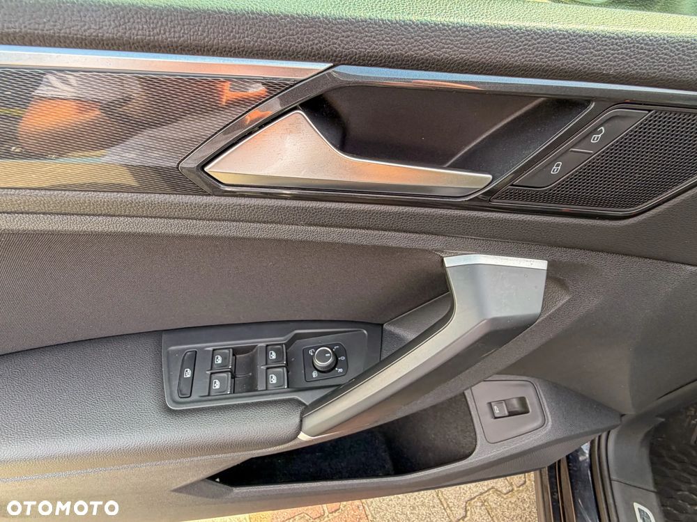 Volkswagen Tiguan - 10
