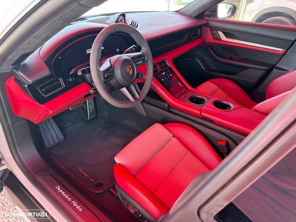 Porsche Taycan Turbo - 10